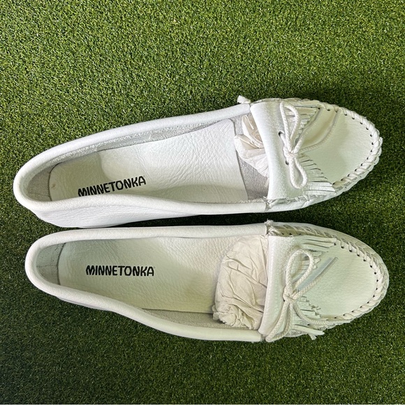 Minnetonka White Unbeaded Kiltie 204 Moccasin Loafer Shoes Women’s 11 - Picture 7 of 8